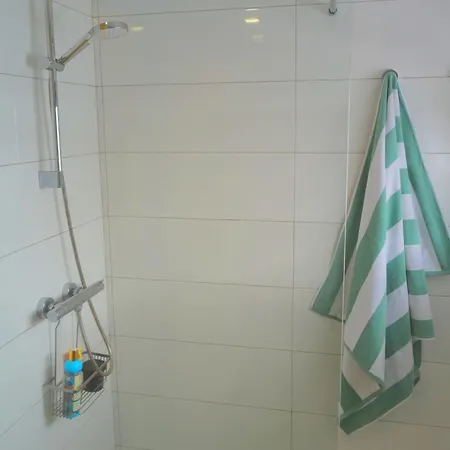 Feel Good Ferienapartment Mit Meerblick Und Pool Appartement *