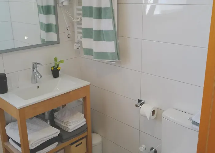 Feel Good Ferienapartment Mit Meerblick Und Pool